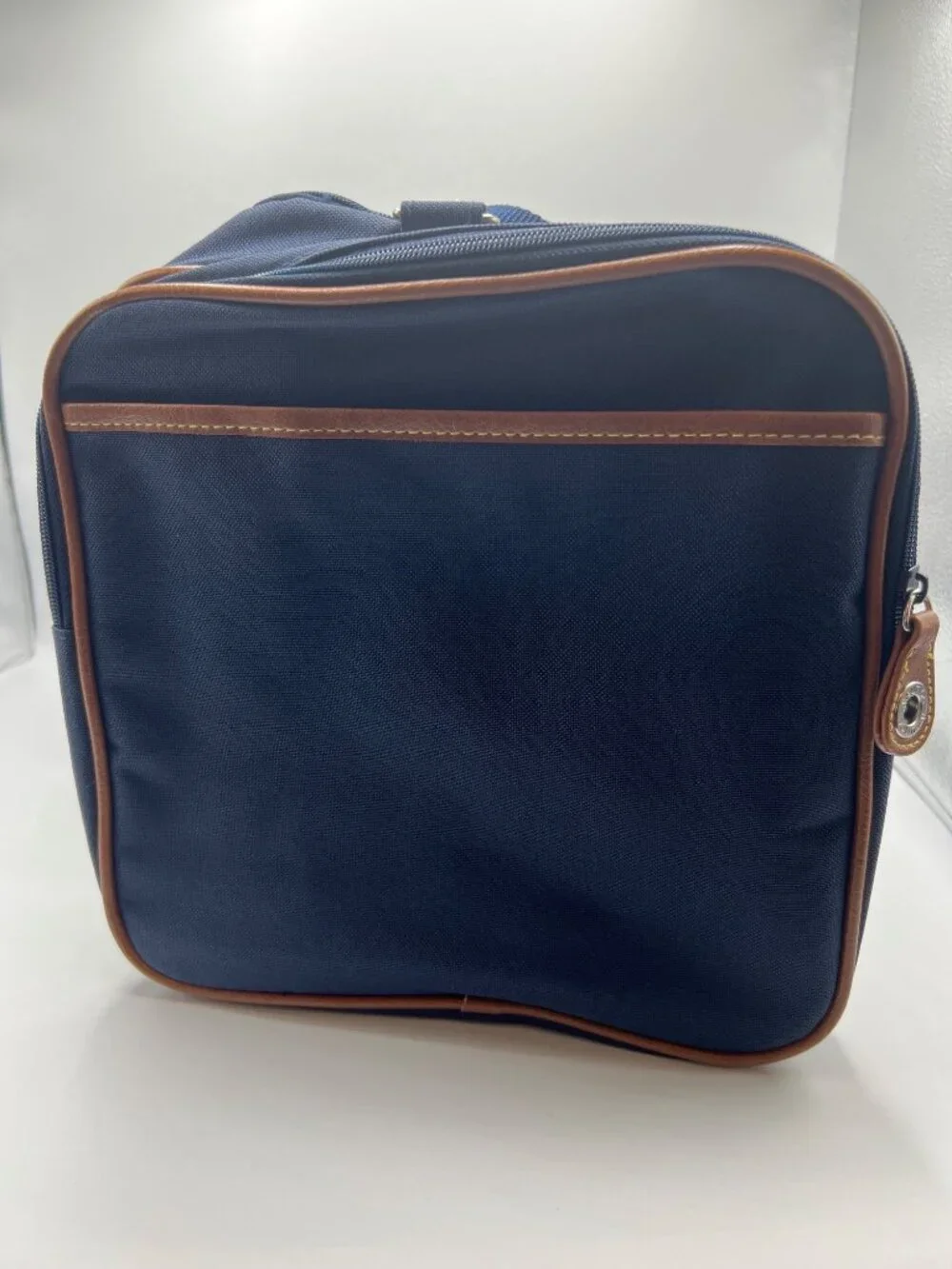 Nautica Voyage Deluxe Weekender Travel Bag Navy & Brown With Adjustable Strap